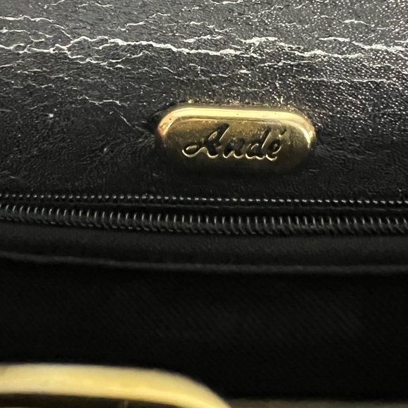 ANDE patent leather purse - Picture 4 of 6